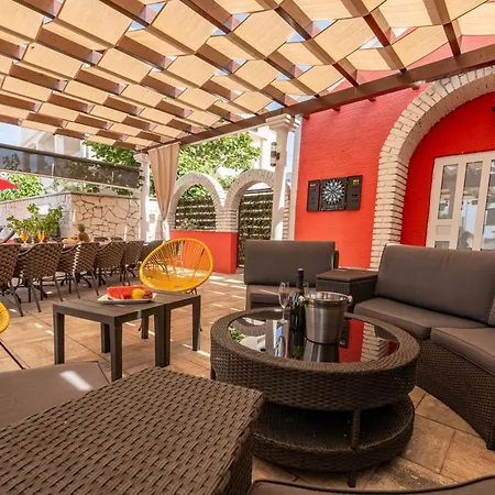 Vila Luxury With A Swimming Pool Turanj, Biograd - 18216