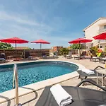 Вилла Luxury With A Swimming Pool Turanj, Biograd - 18216 Свети-Филип-и-Яков