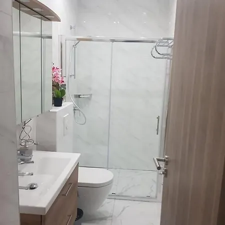 Luxury With A Swimming Pool Turanj, Biograd - 18216 *
