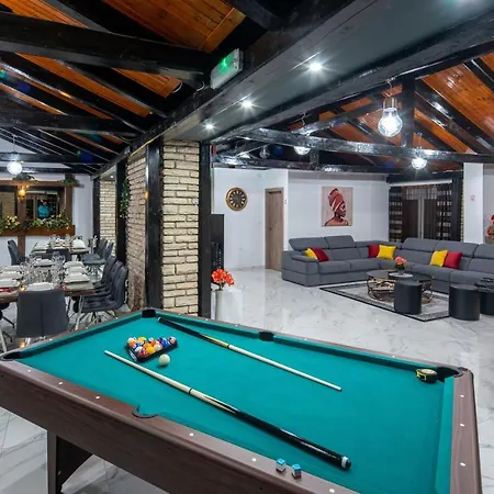 Luxury With A Swimming Pool Turanj, Biograd - 18216 Villa Sveti Filip i Jakov