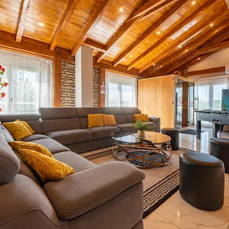 Luxury With A Swimming Pool Turanj, Biograd - 18216 Вилла