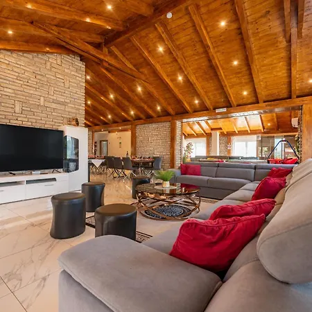 Villa Luxury With A Swimming Pool Turanj, Biograd - 18216 Sveti Filip i Jakov