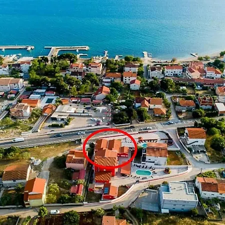 Luxury With A Swimming Pool Turanj, Biograd - 18216 Villa Sveti Filip i Jakov