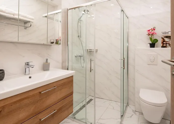 Luxury With A Swimming Pool Turanj, Biograd - 18216 * Sveti Filip i Jakov