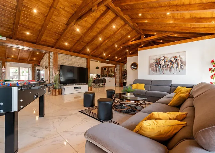 Luxury With A Swimming Pool Turanj, Biograd - 18216