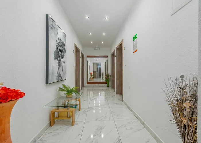 Luxury With A Swimming Pool Turanj, Biograd - 18216 Villa Sveti Filip i Jakov