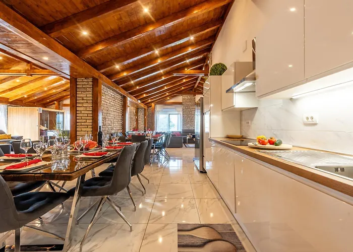 Vila Luxury With A Swimming Pool Turanj, Biograd - 18216