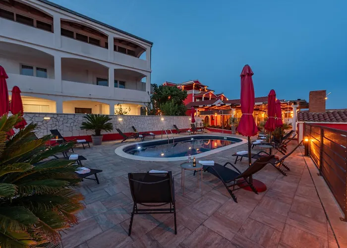 Luxury With A Swimming Pool Turanj, Biograd - 18216